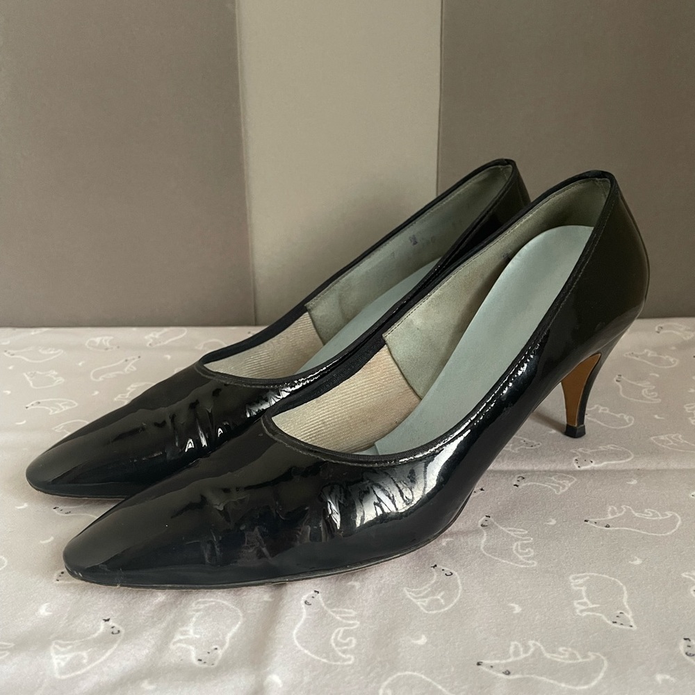 50’s Simple Black Heels